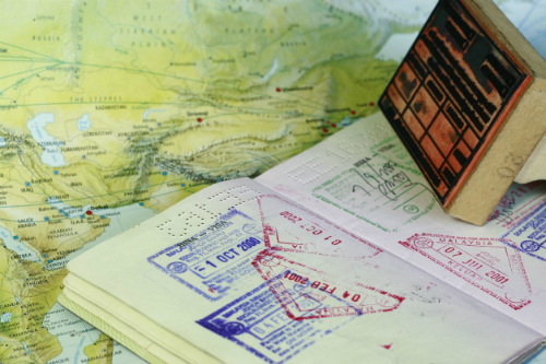 Uzbekistan miễn visa cho người Việt